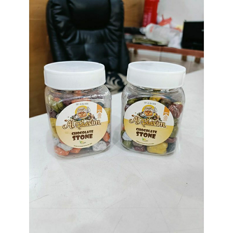 

Coklat viral kerikil Isi 165 gr