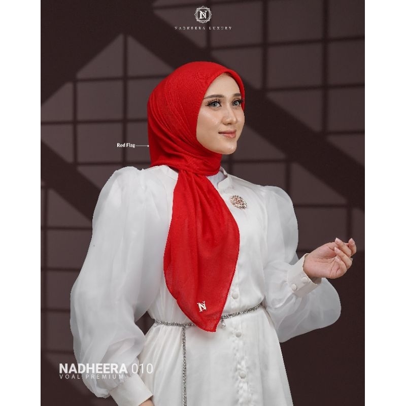 Nadheera 010 Nadheera Luxury Hijab Segiempat