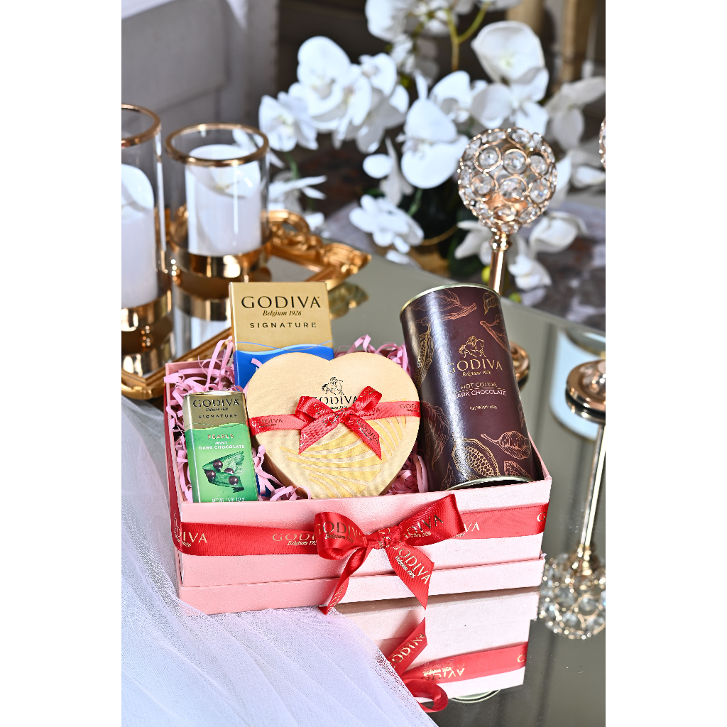 

Godiva Valentine's 2025 Gift Set Hamper (Heart)