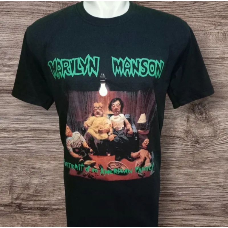 Kaos musik band Marilyn Manson