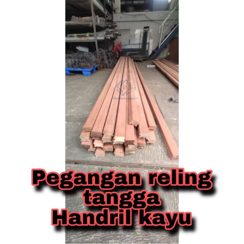 Pegangan tangga reling tangga, handril kayu. pegangan kayu klasik, handle kayu kamper.