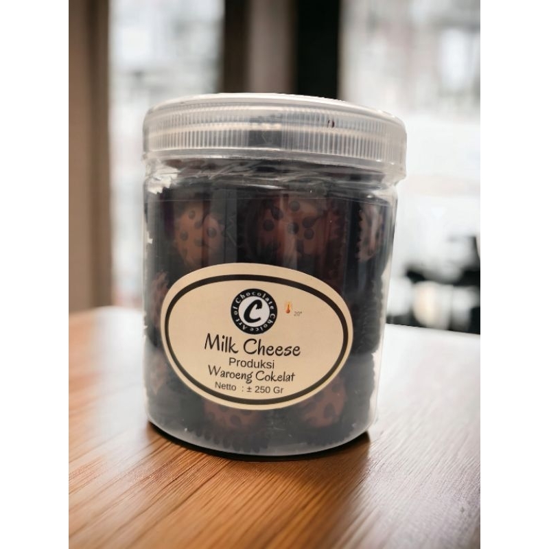 

[Batam Only] Kue Sagu Milk Cheese Gluten Free