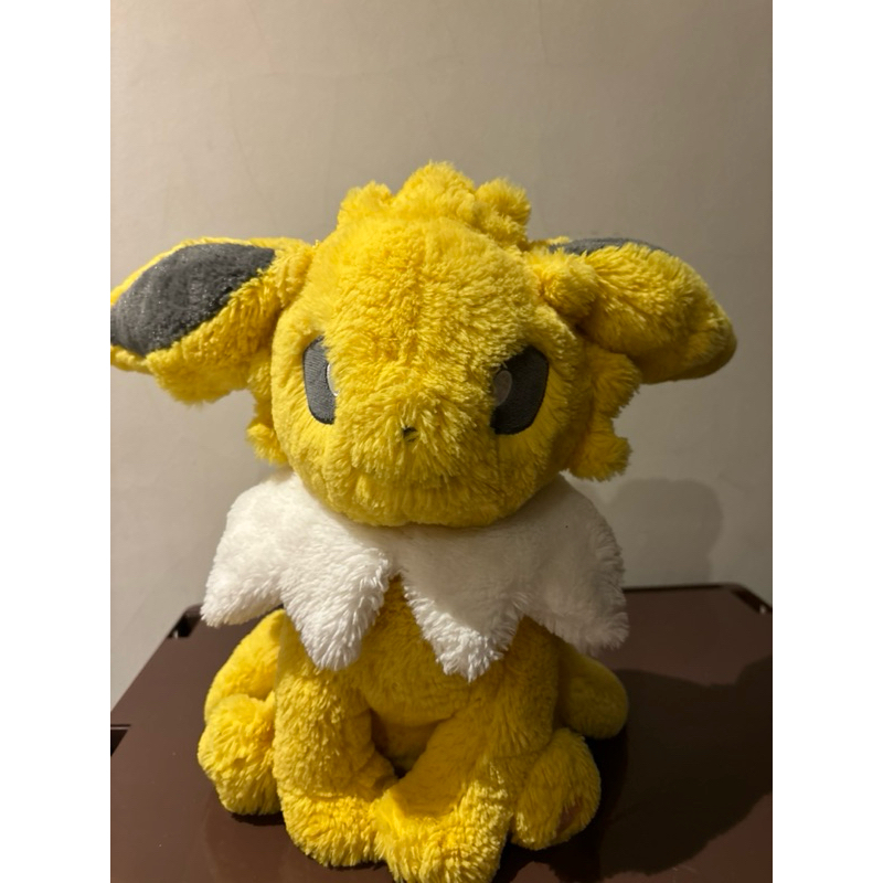 Boneka Pokemon Jolteon Fuwa Fuwa Pokemon Center Plush