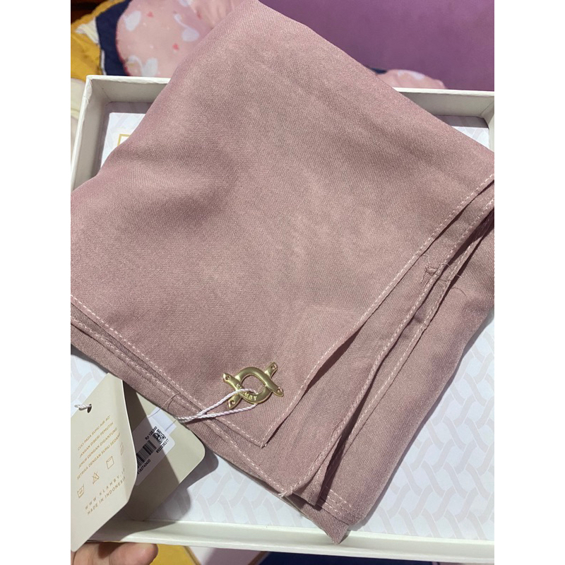 baru  preloved pl hijab scarf klamby wearing klamby polos lengkap BoX