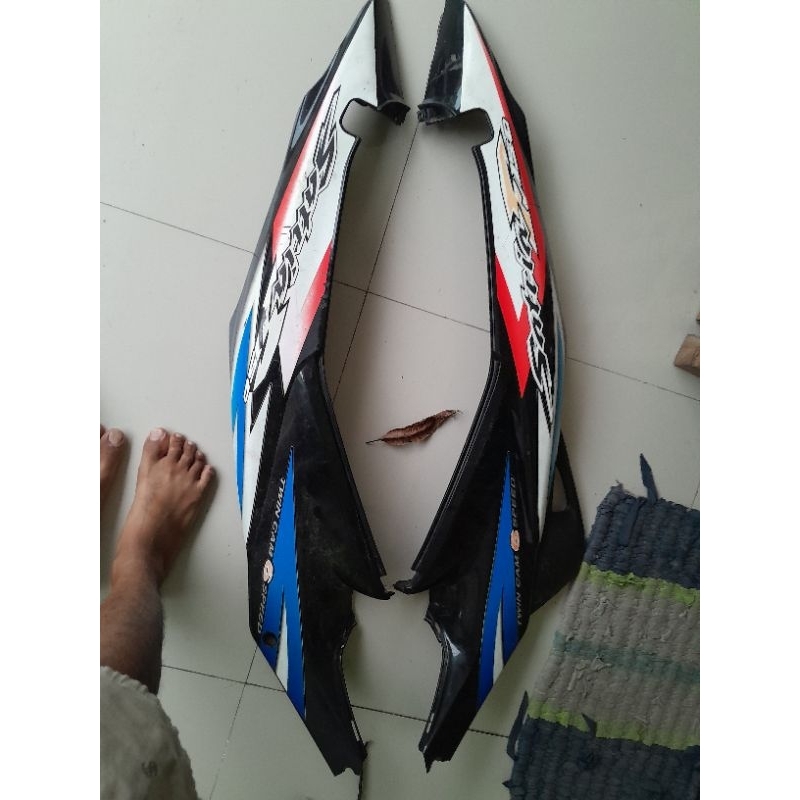 

bodi belakang satria fu lama bekas