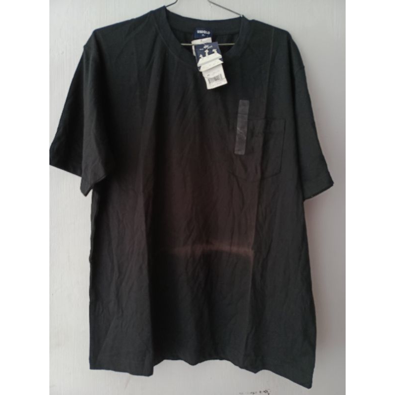 UNIQLO BNWT Kaos Pocket Size XL