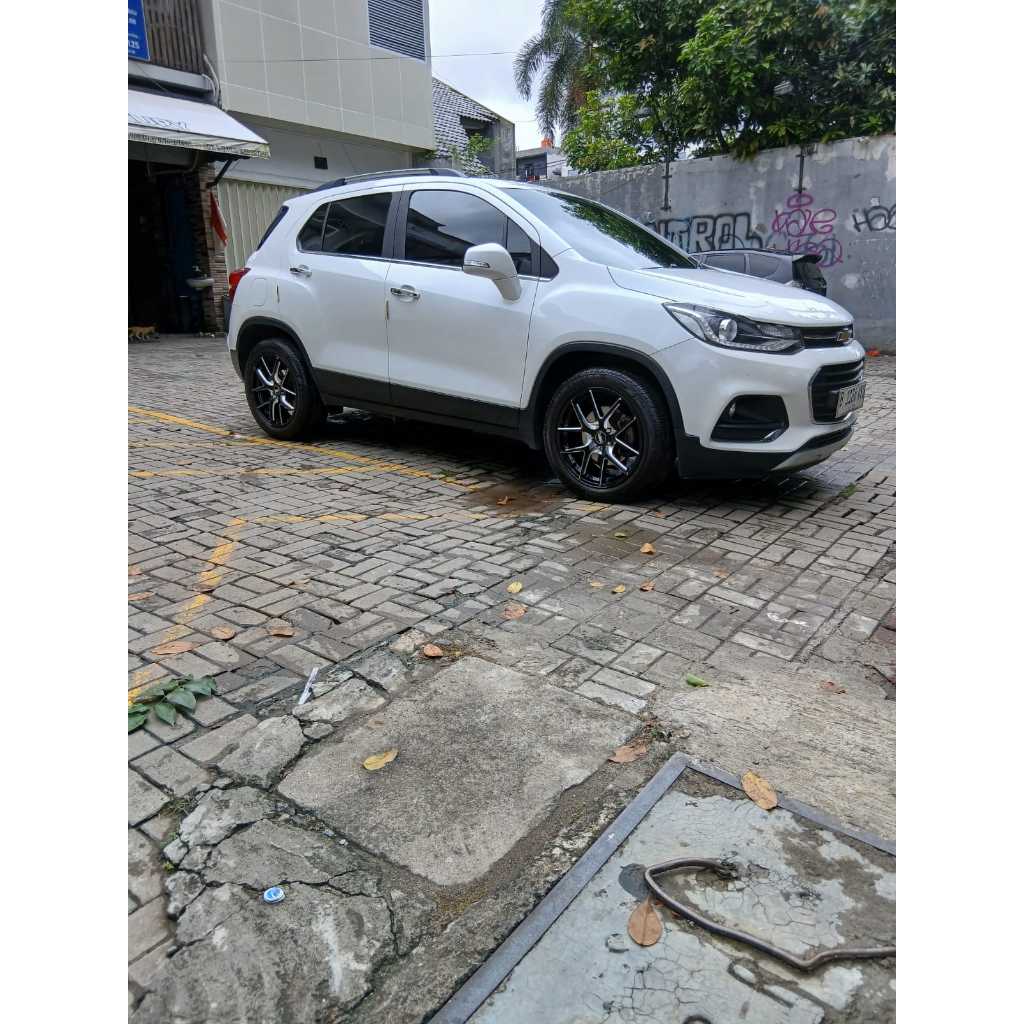 PAKET VELG PLUS BAN ACCELERA 215 55 R18 UNTUK MOBIL CHEVROLET TRAX USE VELG HSR FF2132 RING 18
