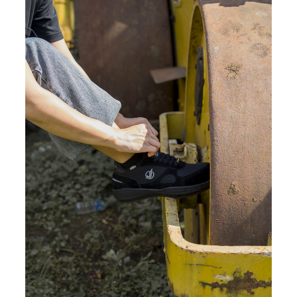 Reisen Gear - Makaw Sepatu Safety Sneaker Biru Navy Sepatu Safety Model Kasual Sepatu Sport Safety