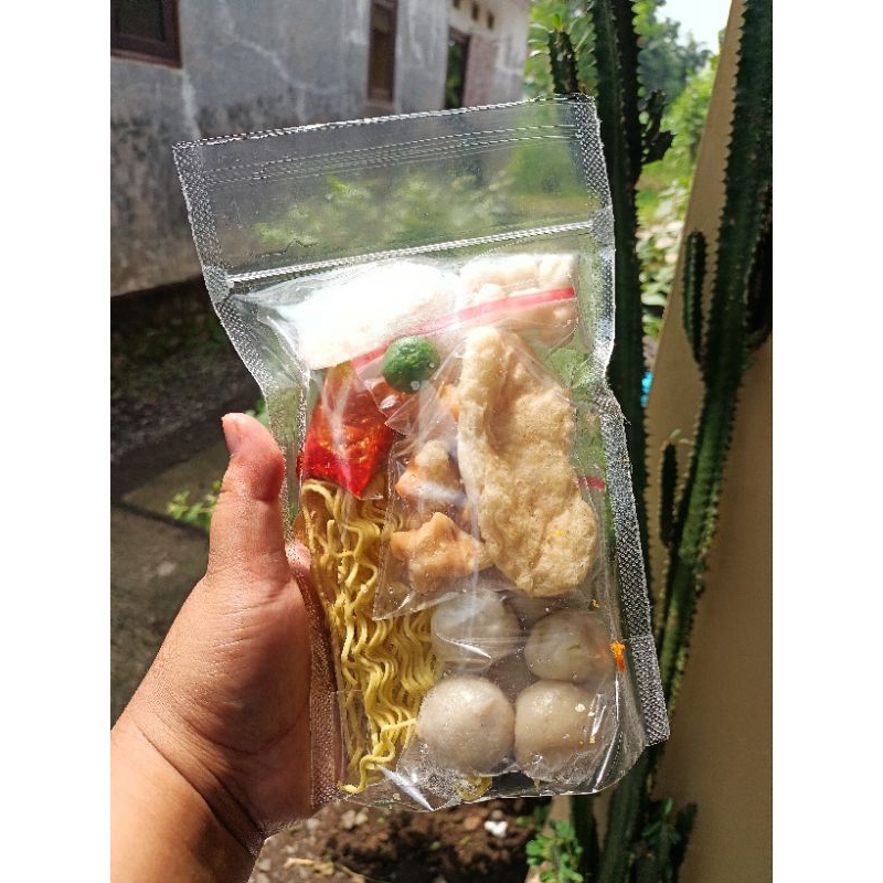 

Seblak baso aci