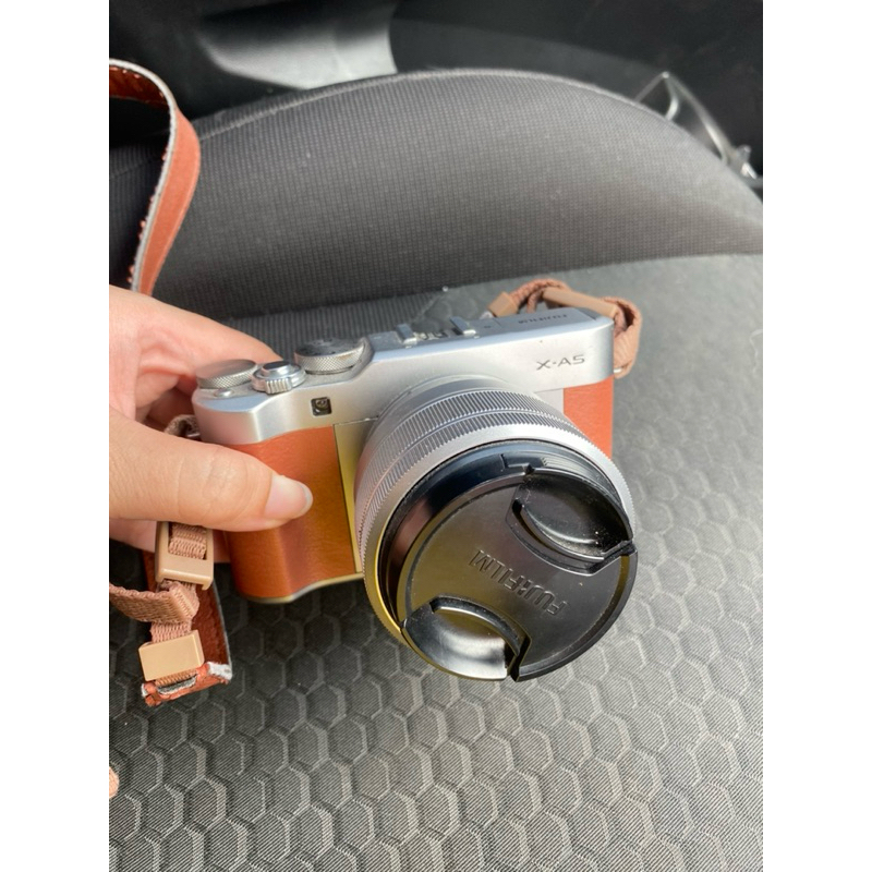 FUJIFILM XA-5