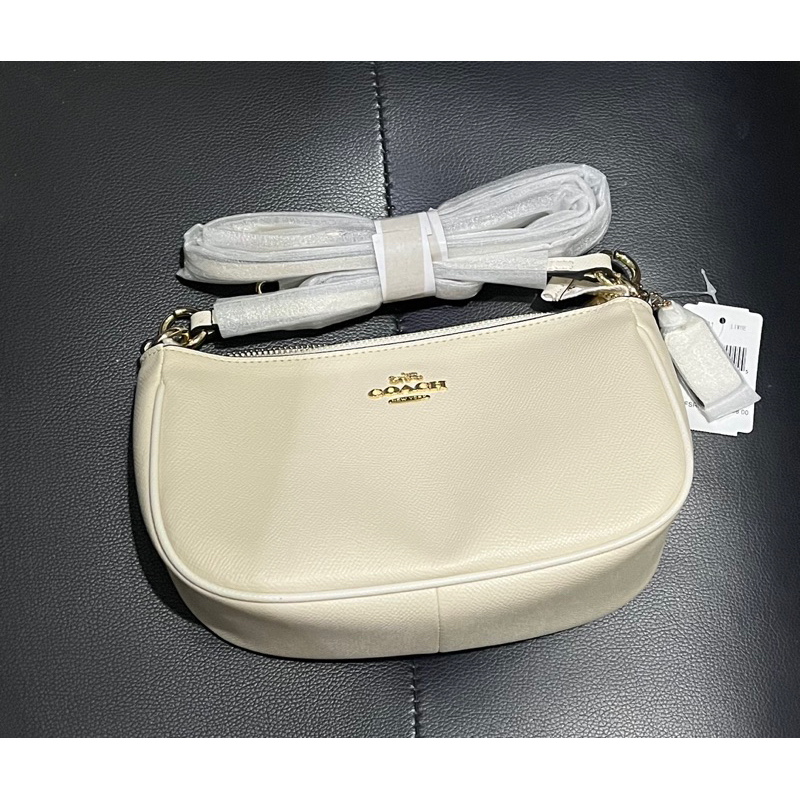 Coach Sling Bag – Warna Putih