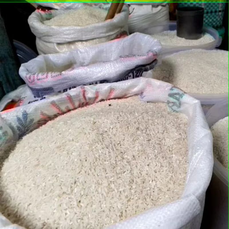 

Beras lokal panen sendiri putih pulen berase wong ndeso berat 1kg