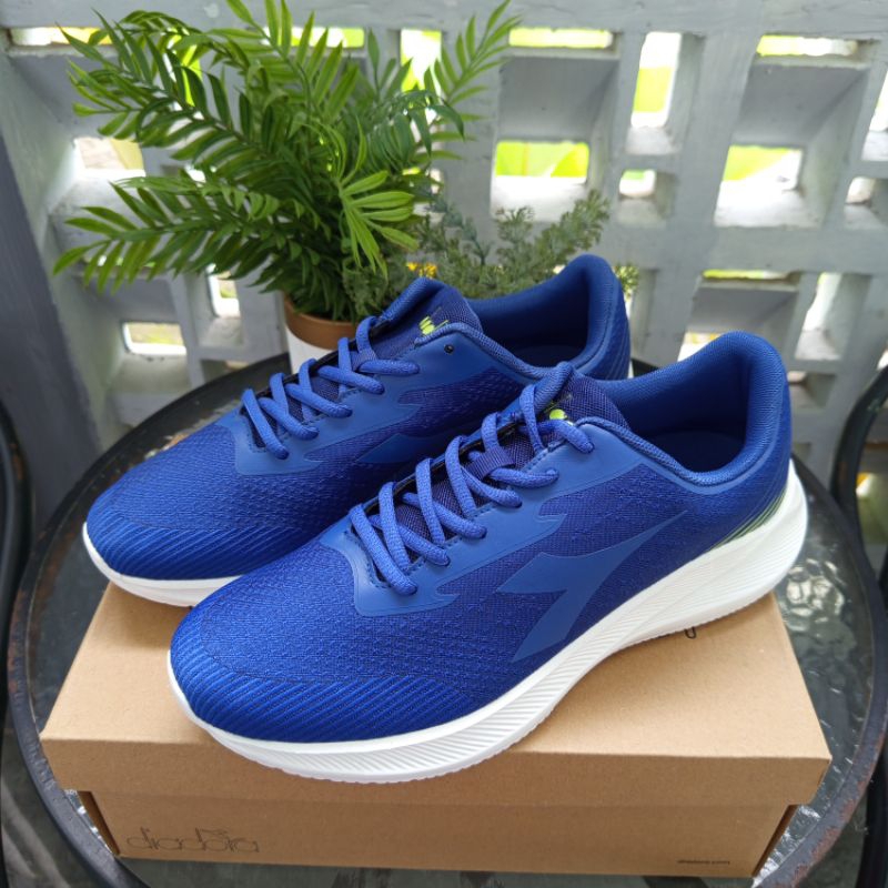 Diadora HERMIONE NAVY - Sepatu Cowok