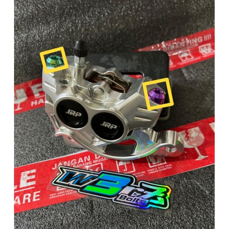 Baut set isi 2pcs titanium braket kaliper formula original Motorcycle