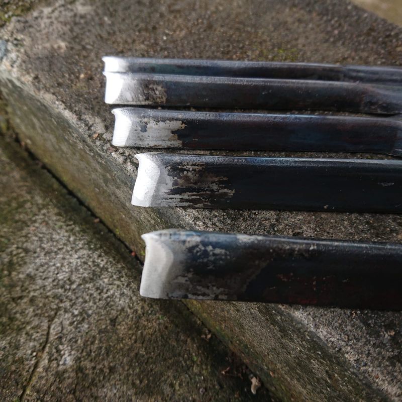 pahat tatah ukir kayu dan bonsai Jepara jenis coret v isi 5bj