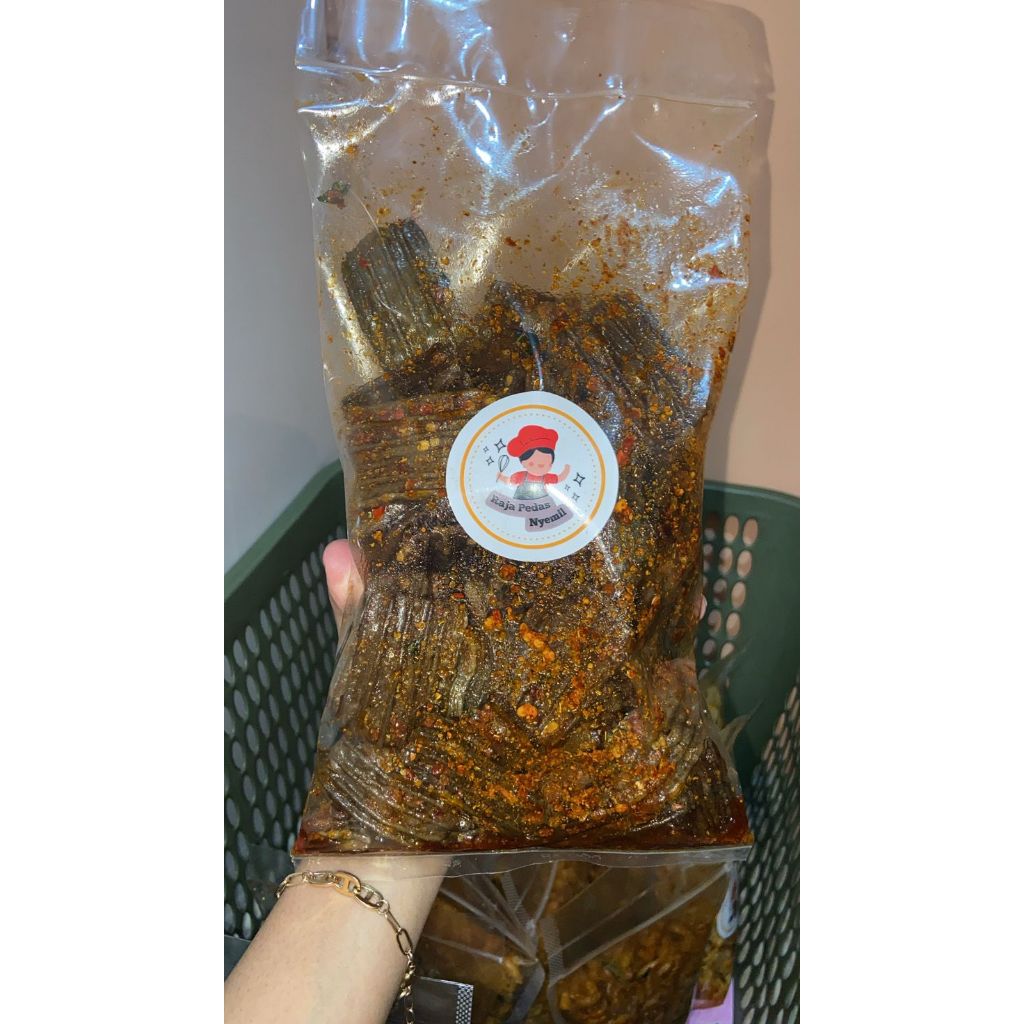 

KERUPIK JENGKOL DAUN JERUK PEDAS GURIH 250gr