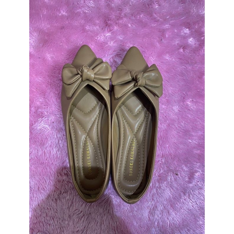 preloved sepatu sandal original branded