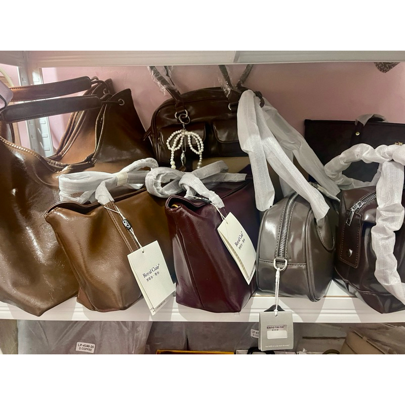 RC, Kangtaina, The Row