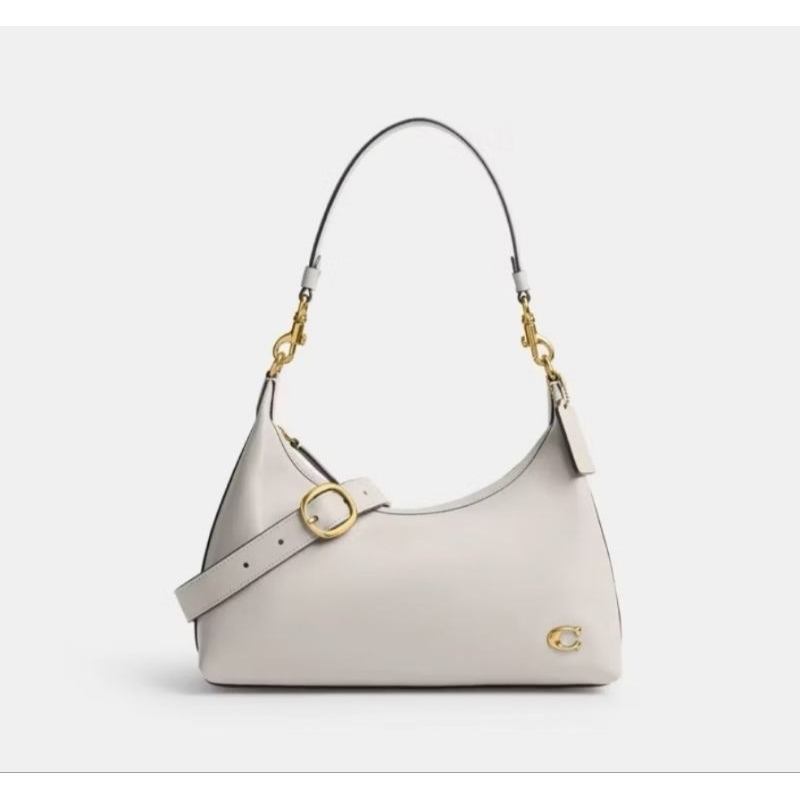 New Tas coach Juliet in white chalk