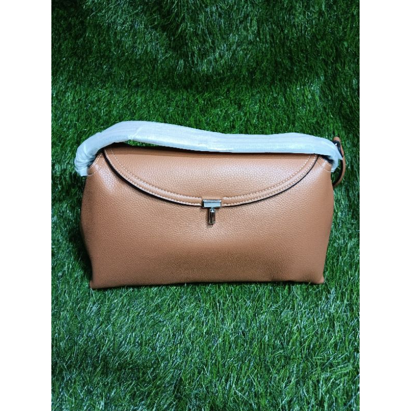 TAS WANITA TOTEME KULIT