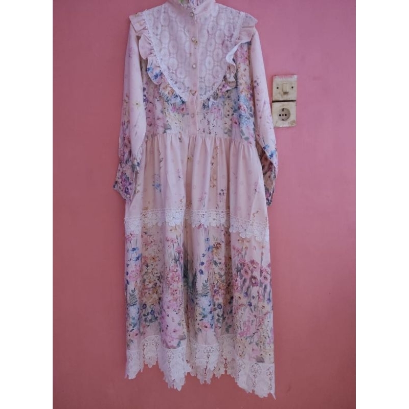 Midi Meijiwang Gamis Wanita Dress Fashion Muslim Mewah Cantik l Meijiwang Motif Bunga Kekinian