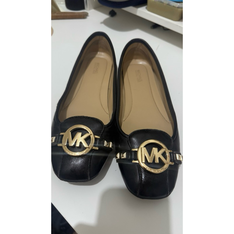 PRELOVED MK STUD FULTON SIZE