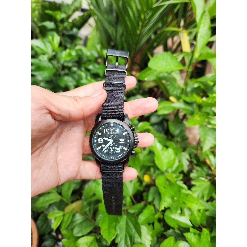Jam tangan Adidas
