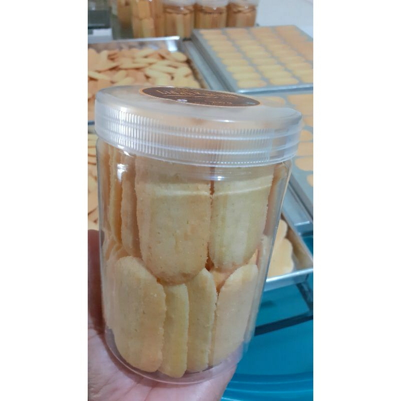 

Lidah Kucing Edam Premium
