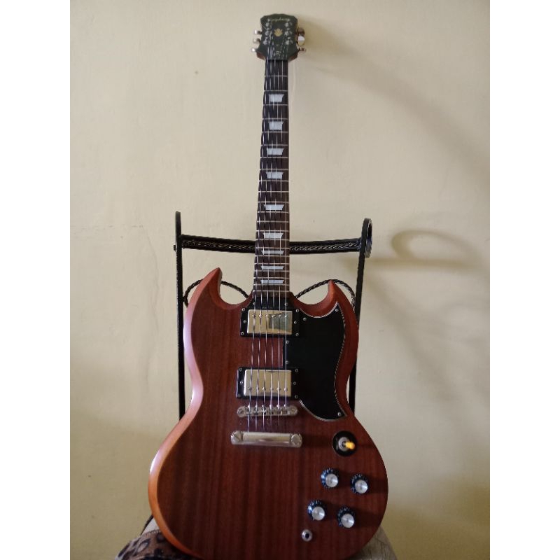 Epiphone SG G400 in Worn Brown