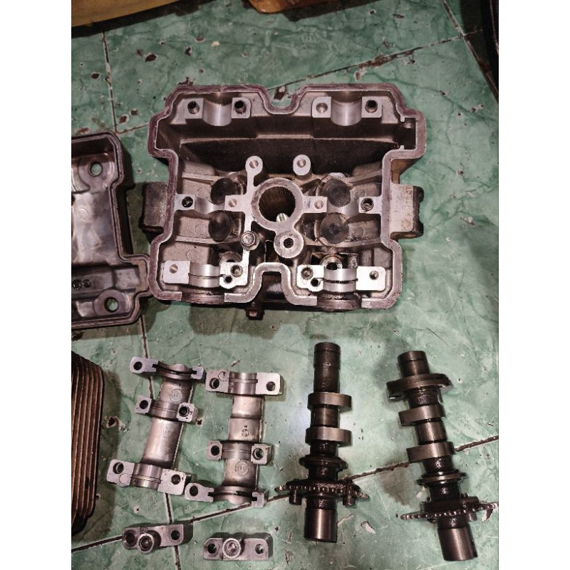 blok kop head deksel boring silinder Suzuki Satria Fu barang masih bagus ori Cabutan bawaan copotan 