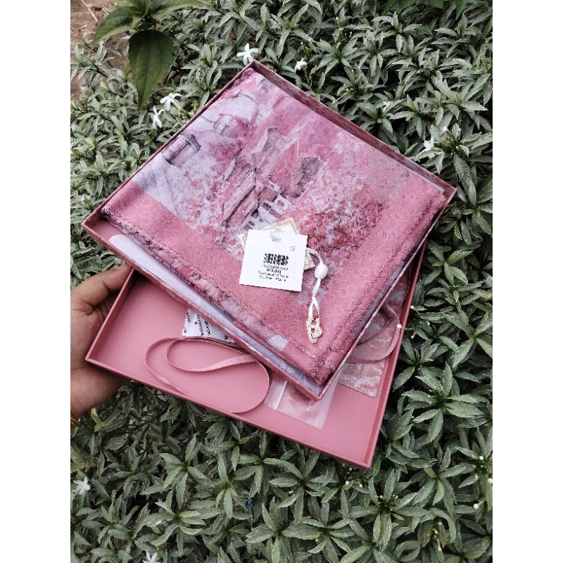 switzerland alpine new buttonscarves