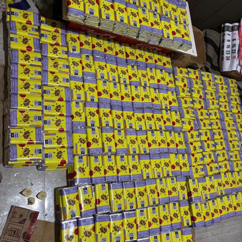 

Gooku 28 Store (100% AsliHalal Coklat Dubai Chocolate Bar Crispy Pistachio/Pistachio Kunafa