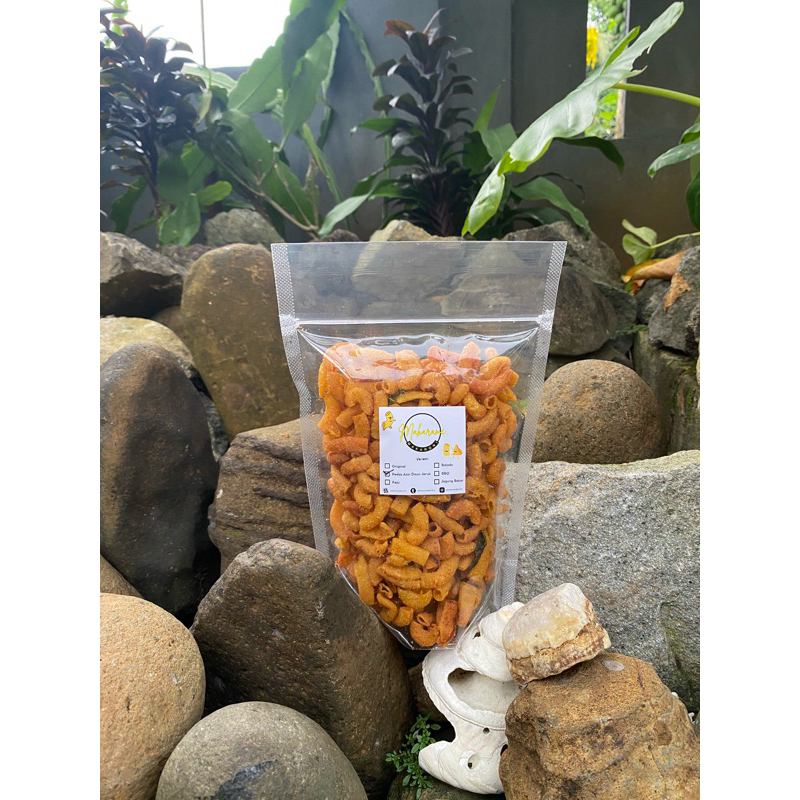 

[READY STOCK] (PEDAS ASIN DAUN JERUK) MAKARAME MAKARONI KHAS CIAMIS | SNACK | CEMILAN | ISI TOPLES | MURAH