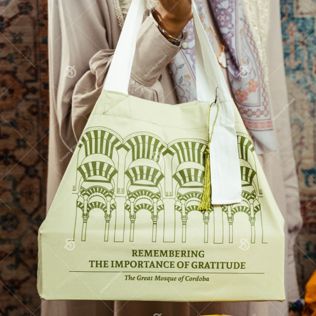 

Scissors & design Tote bag Ramadhan / Eid fitri 32 x 16 x 21 cm