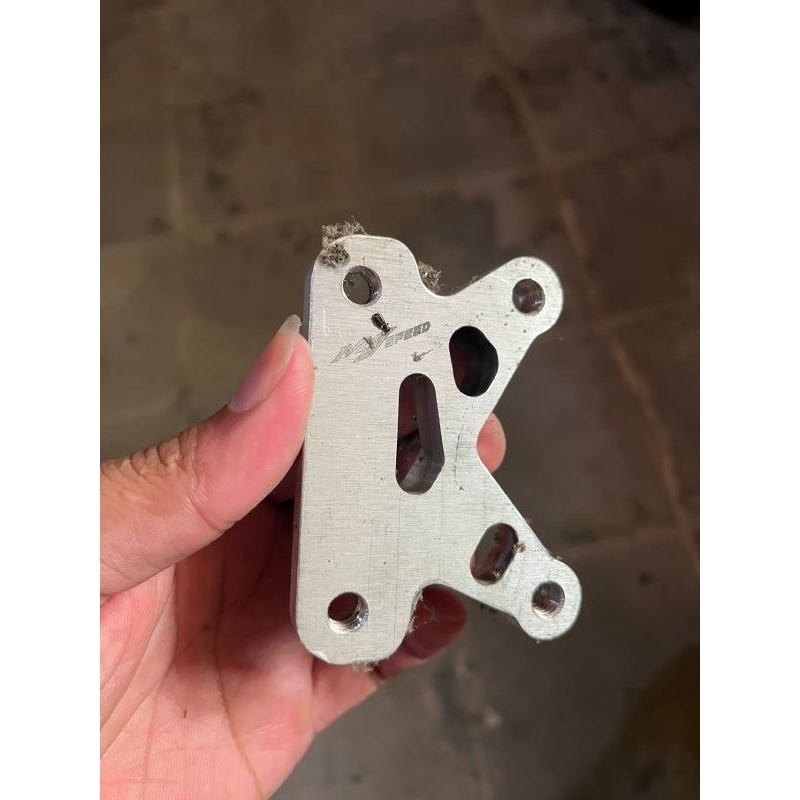 breket kaliper ninja