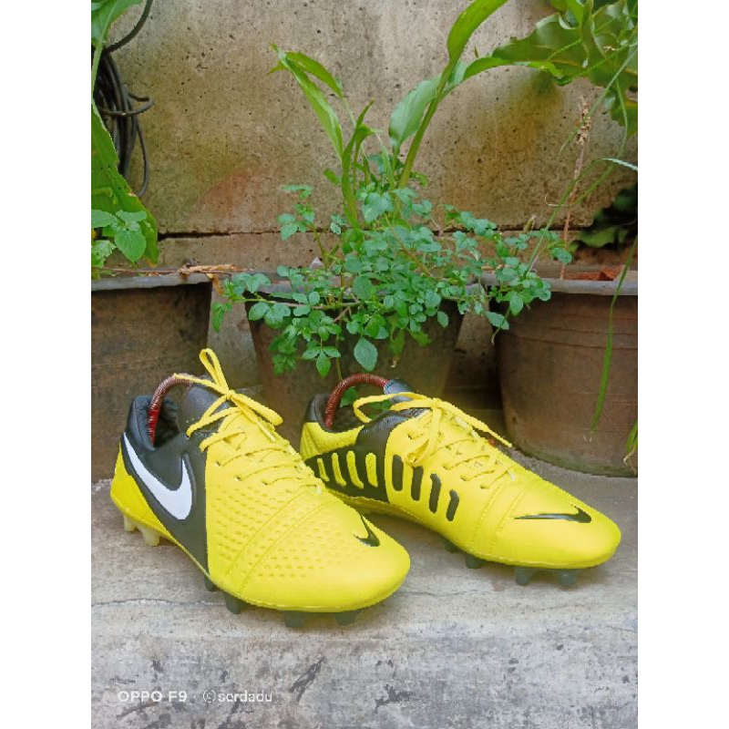 NIKE CTR360