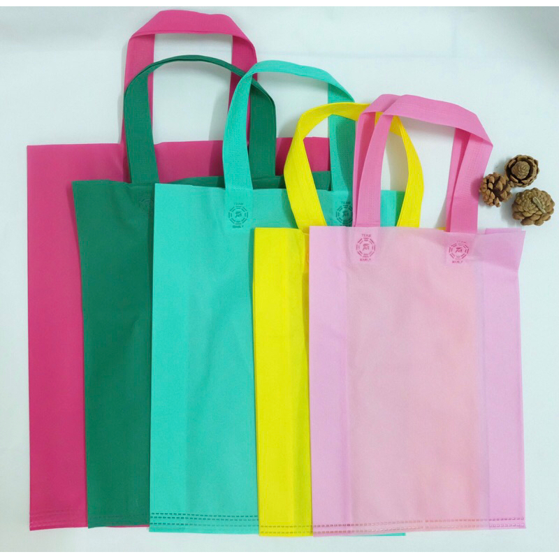

Tas spunbond ukuran 22x30
