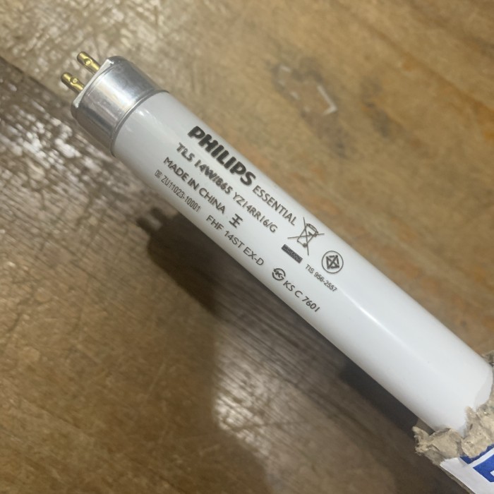Lampu TL T5 14W/865 Merk Philips