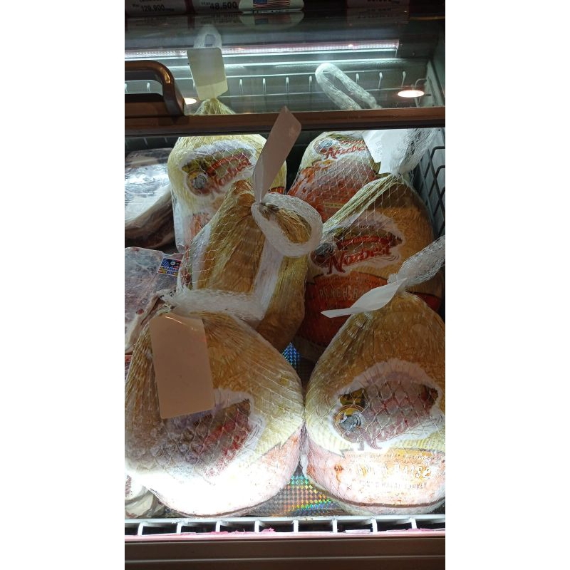 

norbest turkey young halal turkey 4.700- 5kg
