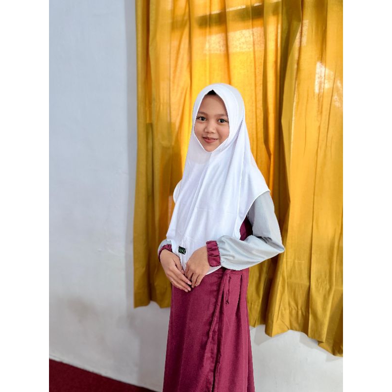 DAILY BERGO PUTIH SIZE REMAJA -DEWASA ( 12-19 Tahun )