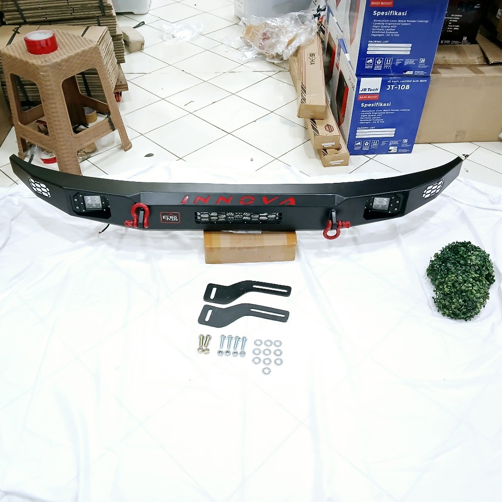 Tanduk Pengaman Bumper Depan Mobil Innova Lama 2005 - 2015 Emboss