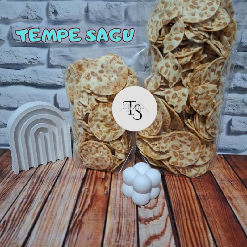 

KERIPIK TEMPE SAGU 250 gram / TEMPE CRISPY SPESIAL / KERIPIK TEMPE OVEN