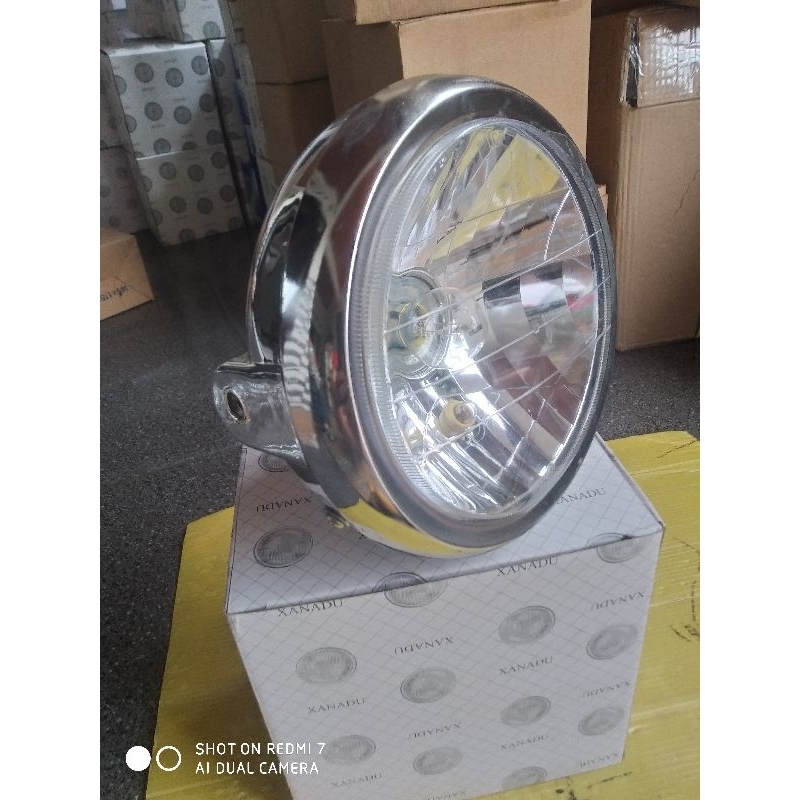 Refektor reflektor lampu depan plus soket bohlam batok crume Honda Mega pro Megapro New