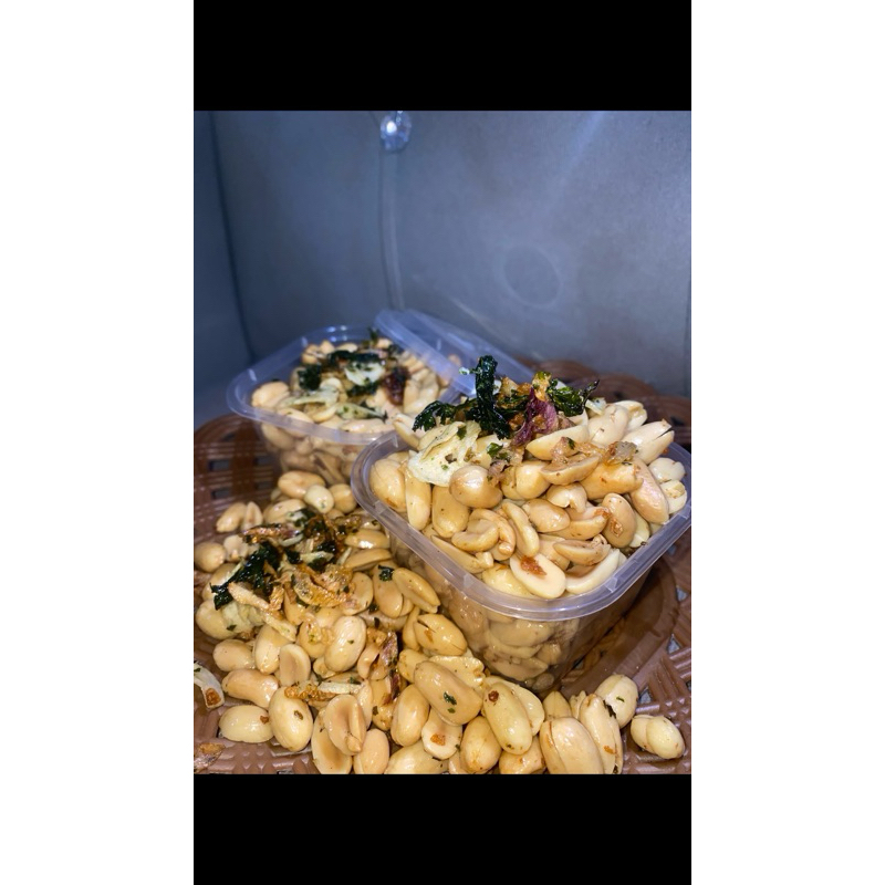 

KACANG BAWANG GORENG 1KG 1000g BEST SELLER ENAK GURIH LEMBUT
