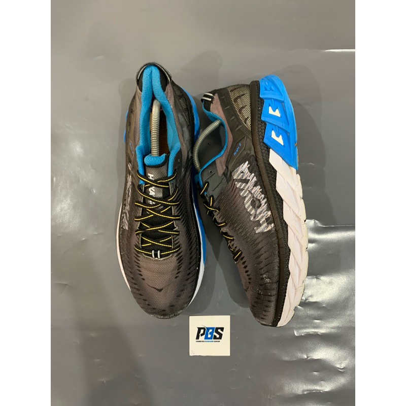 Hoka one one Arahi 2