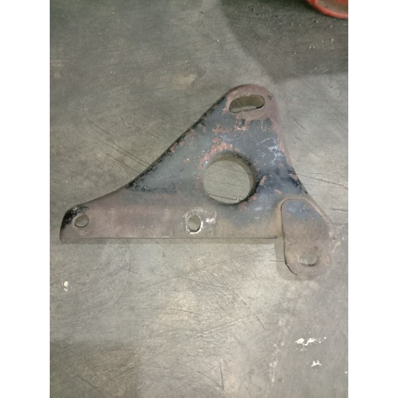 breket dudukan knalpot gL 100 plat dudukan knalpot gL 100 original