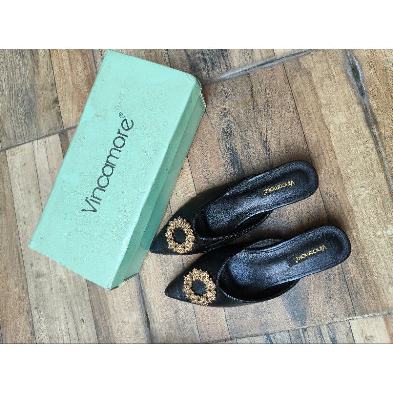 PRELOVED - SEPATU WEDDING | WEDDINGSHOES