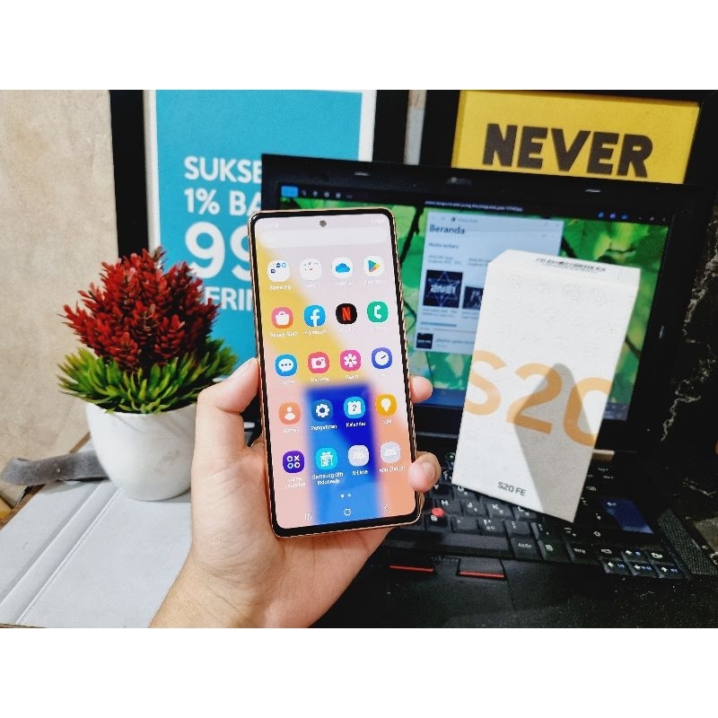 SAMSUNG S20 FE RAM 8/128GB NO MINUS EX SEIN WITHBOX