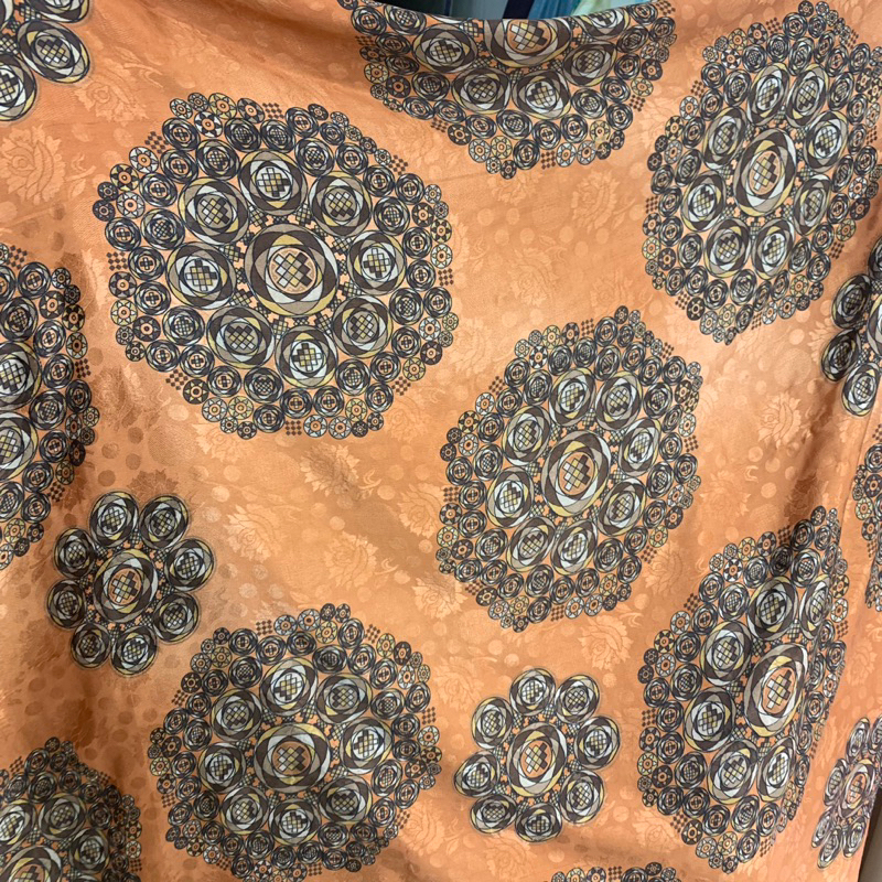 kain silk motif - kain satin silk premium - kain satin silk import - kain silk luxury