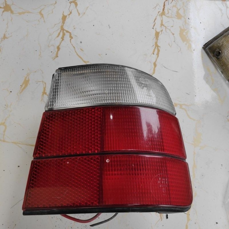 Stop lamp Lampu Belakang BMW E34 Original